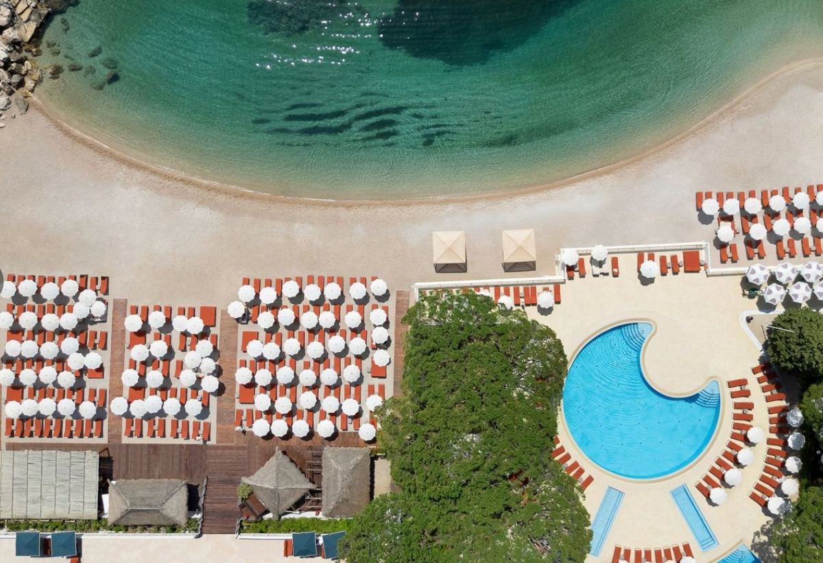 Le Méridien Beach Plaza aerial